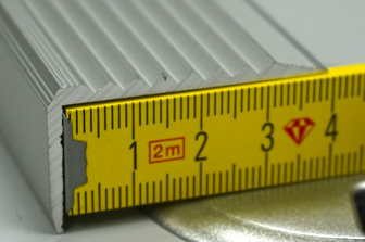 Aluminiumsonderprofil Aluminium gerieft