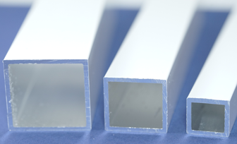 Aluminium Vierkantrohr pulverbeschichtet Farbe: RAL 9016 - wei wei RAL 9016