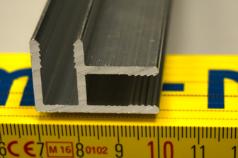 Aluminiumspezialprofil fr ALUCOBOND Aluminium gepresst