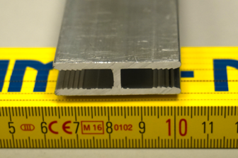 Aluminiumspezialprofil fr ALUCOBOND Aluminium gepresst