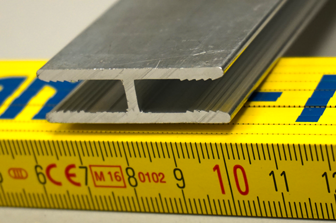 Aluminiumspezialprofil fr ALUCOBOND Aluminium gepresst